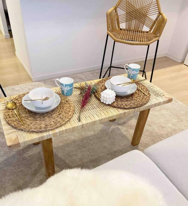Open Sale: Spacious Namba Apartment near Dotonbori Osaka Exterior photo