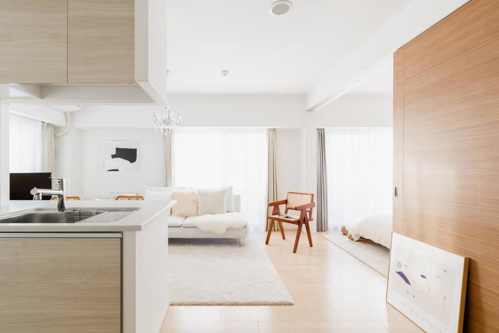 Open Sale: Spacious Namba Apartment near Dotonbori Osaka Exterior photo