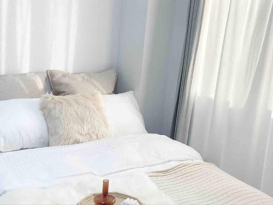 Open Sale: Spacious Namba Apartment near Dotonbori Osaka Exterior photo